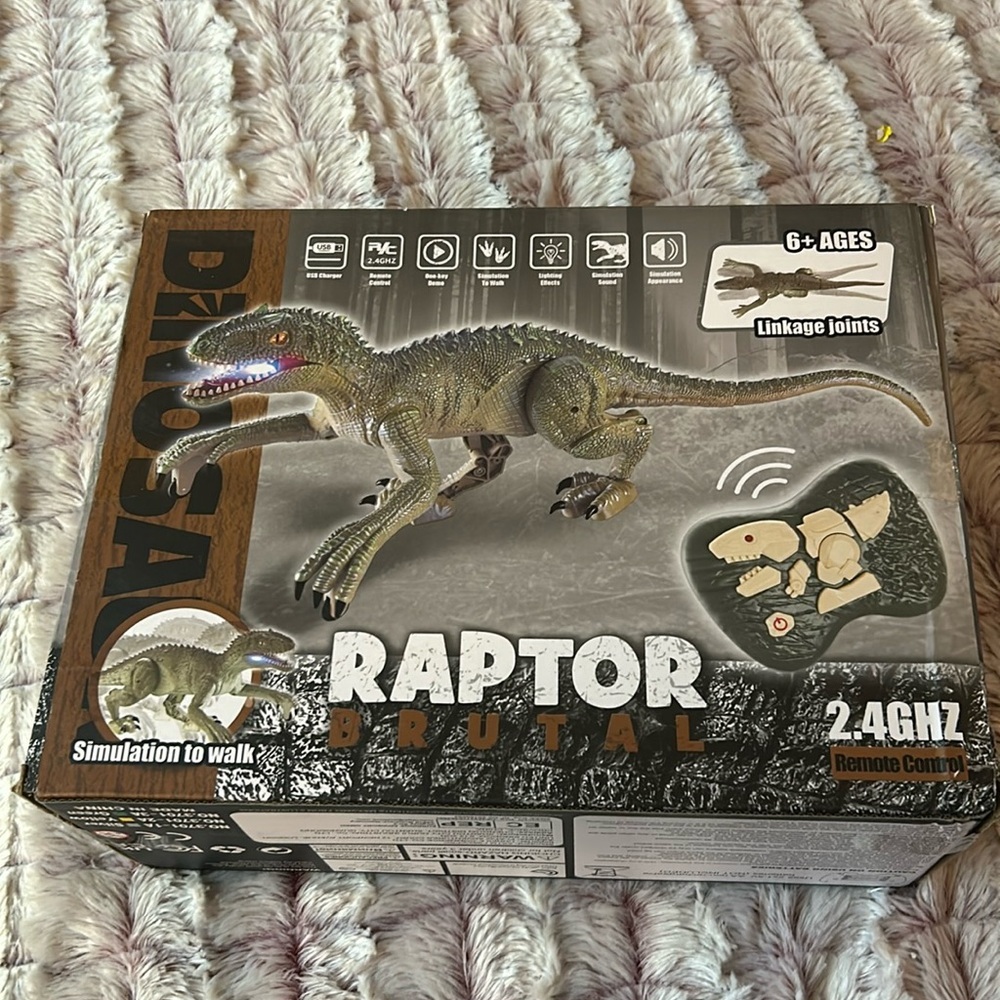 Dinosaur Raptor Brutal Simulation to walk